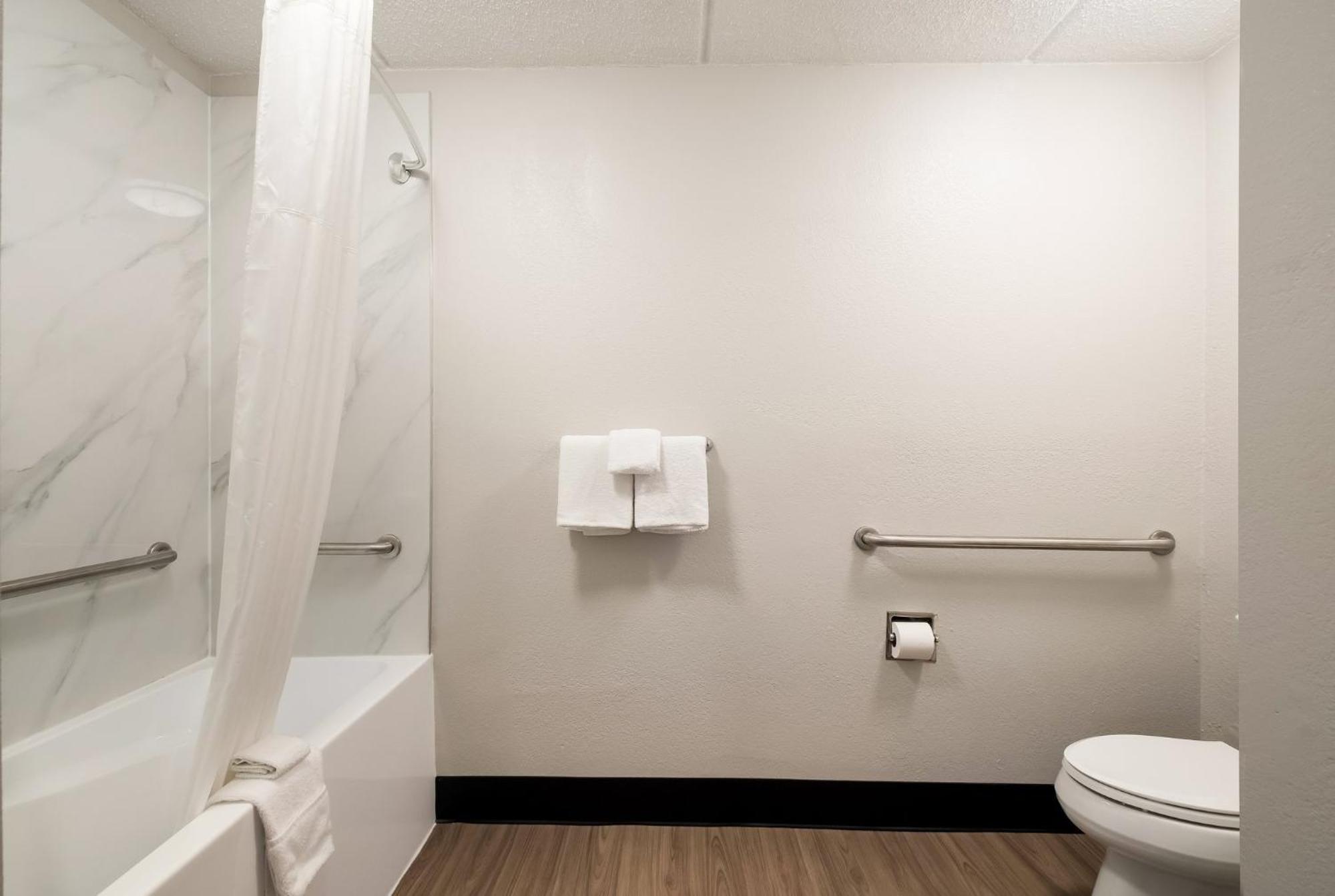 Red Roof Inn Chattanooga - Hamilton Place Екстериор снимка